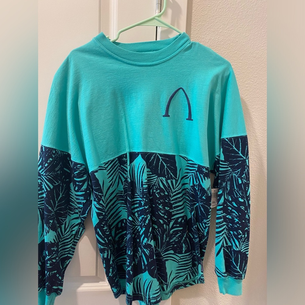 Disney Aulani Spirit Jersey. Brand new with tags. I have an XS and L